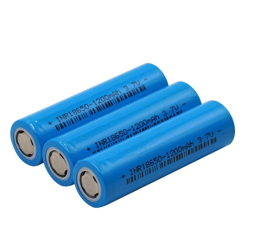 3.7V 1200mAh 18650 Li-ion Battery